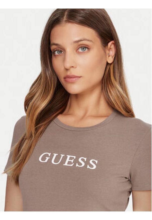 Guess T-Shirt O5RI01 KBBU1 Beżowy Regular Fit. Kolor: beżowy. Materiał: bawełna