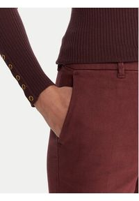 Marella Chinosy Rovo 2523136055 Bordowy Slim Fit. Kolor: czerwony. Materiał: bawełna