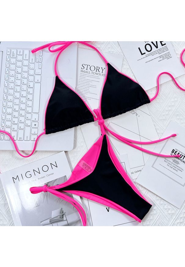 Intica - Bikini plażowe z regulowanymi sznureczkami Fawn. Kolor: czarny. Materiał: tkanina, materiał