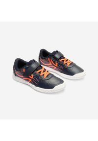 Decathlon - Buty dla dzieci Artengo TS 130. Zapięcie: rzepy. Kolor: niebieski, czerwony, biały, pomarańczowy, wielokolorowy. Materiał: poliester. Sport: turystyka piesza