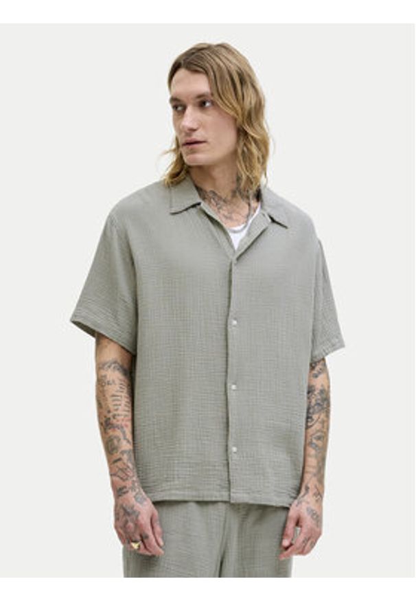 Jack & Jones Komplet koszula i szorty materiałowe Nantucket 12302220 Zielony Relaxed Fit. Kolor: zielony. Materiał: bawełna