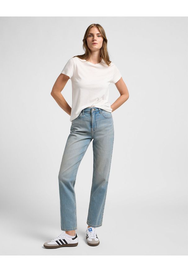 Lee - DAMSKIE SPODNIE LEE CBL MOM JEANS DENIM DAYS L34HUXE27 112340616. Okazja: na co dzień. Sezon: lato. Styl: klasyczny, elegancki, casual