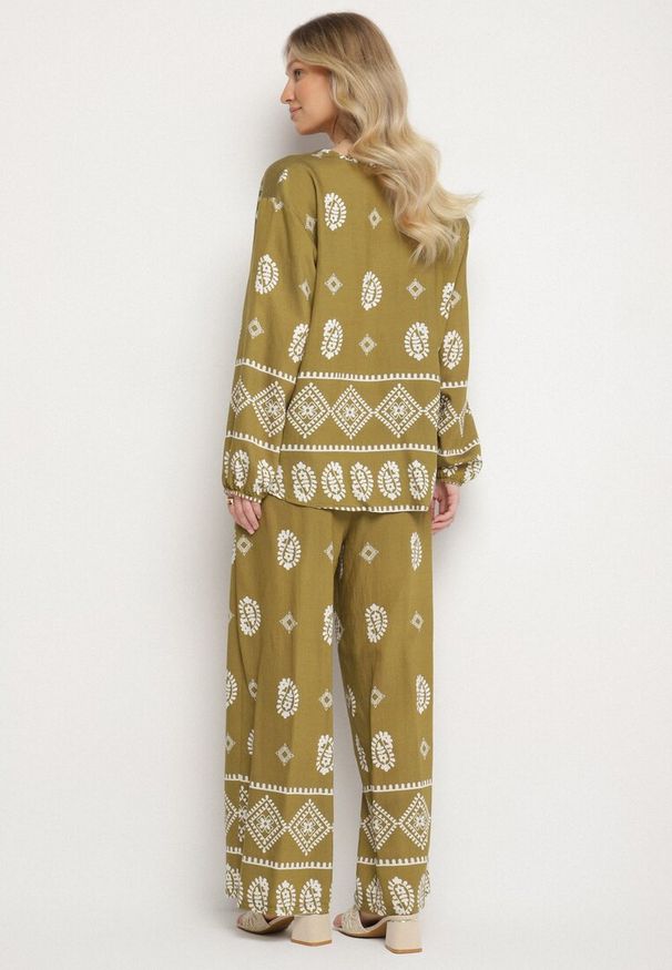 Born2be - Ciemnozielony Komplet w Stylu Rustykalnym Luźna Bluzka i Spodnie z Wiskozą Emilaris. Kolor: zielony. Materiał: wiskoza. Wzór: aplikacja