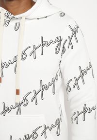 Born2be - Biała Bluza z Dodatkiem Bawełny i Kapturem Ozdobiona Napisami Arkiana. Okazja: do pracy, na spotkanie biznesowe, na co dzień. Typ kołnierza: kaptur. Kolor: biały. Materiał: bawełna. Długość rękawa: długi rękaw. Długość: długie. Wzór: aplikacja, napisy. Styl: casual, elegancki, biznesowy #7