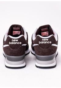 Sneakersy męskie brązowe New Balance ML574HU2. Okazja: do pracy, na spacer, na co dzień. Kolor: brązowy. Model: New Balance 574. Sport: turystyka piesza #2