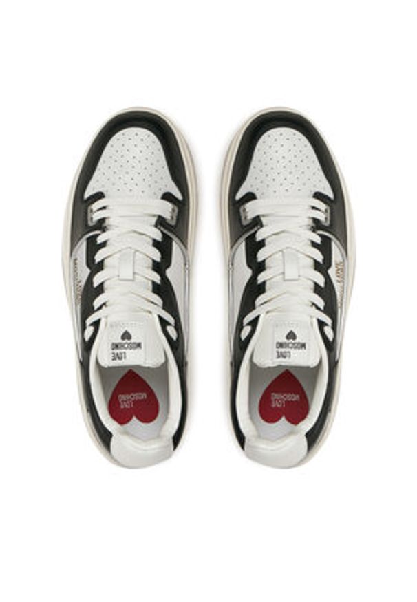 Love Moschino - LOVE MOSCHINO Sneakersy JA15356G0LIAI00A Czarny. Kolor: czarny. Materiał: skóra