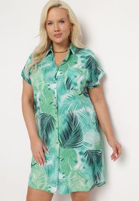 Born2be - Zielona Wiskozowa Tunika o Koszulowym Fasonie Lekko Asymetryczna Stoccia. Okazja: na co dzień. Kolor: zielony. Materiał: wiskoza. Styl: klasyczny, elegancki, casual