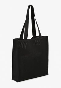 Born2be - Czarna Torebka Shopperka z Tłoczonej Tkaniny Salarea. Kolor: czarny. Materiał: z tłoczeniem. Styl: biznesowy, klasyczny, elegancki