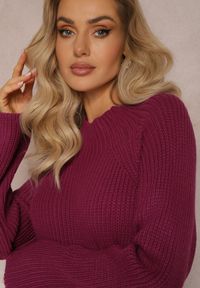 Renee - Ciemnofioletowy Dzianinowy Golf z Rozszerzanymi Rękawami z Rozcięciem Vucta. Typ kołnierza: golf. Kolor: fioletowy. Materiał: dzianina #5