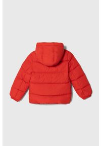 TOMMY HILFIGER - Tommy Hilfiger kurtka puchowa dziecięca kolor czerwony. Okazja: na co dzień. Kolor: czerwony. Materiał: puch. Styl: casual #2