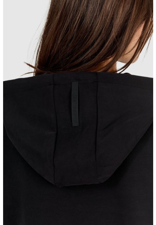 Guess - GUESS Czarna bluza damska ze srebrnym logo i kapturem, Rozmiar XS. Typ kołnierza: kaptur. Kolor: czarny. Wzór: aplikacja