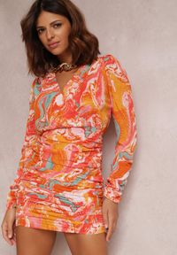 Renee - Pomarańczowa Sukienka Hermehe. Kolor: pomarańczowy. Wzór: gładki. Typ sukienki: kopertowe. Długość: mini