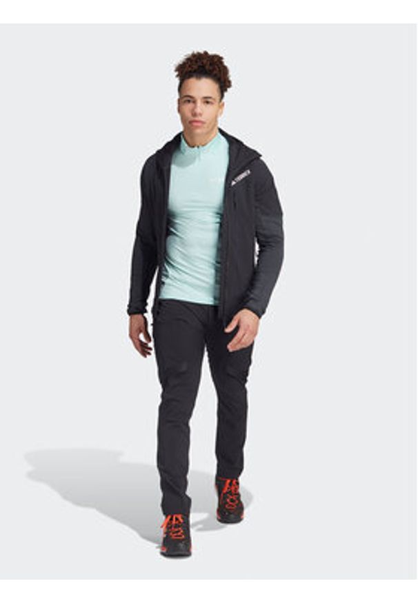 Adidas - adidas Polar IB1860 Czarny Slim Fit. Kolor: czarny. Materiał: syntetyk