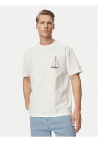 Tommy Jeans T-Shirt Sailboat DM0DM23184 Biały Regular Fit. Kolor: biały. Materiał: bawełna #3