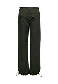 only - ONLY Spodnie materiałowe 15300275 Zielony Straight Fit. Kolor: zielony. Materiał: syntetyk