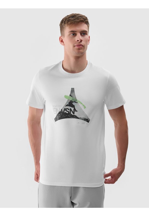 4f - 4F T-shirt regular z nadrukiem męski - biały XXL. Okazja: na co dzień. Kolor: biały. Materiał: bawełna, jersey, dzianina. Długość rękawa: krótki rękaw. Długość: krótkie. Wzór: nadruk. Styl: sportowy, casual, klasyczny