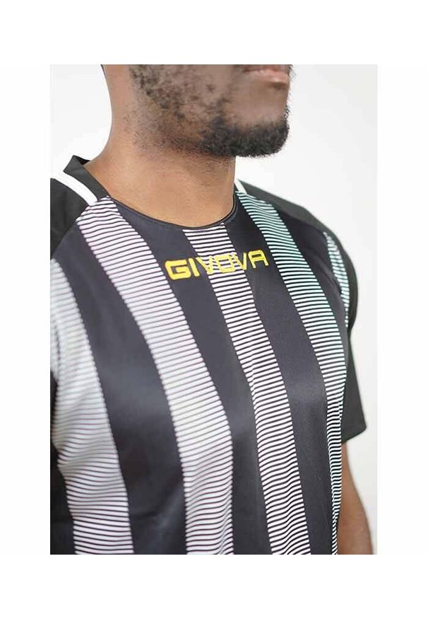 T-shirt Rugby Givova Czarny i Biały - Wygodny i Trwały. Kolor: czarny, biały, wielokolorowy. Materiał: poliester. Sport: piłka nożna, fitness, kolarstwo