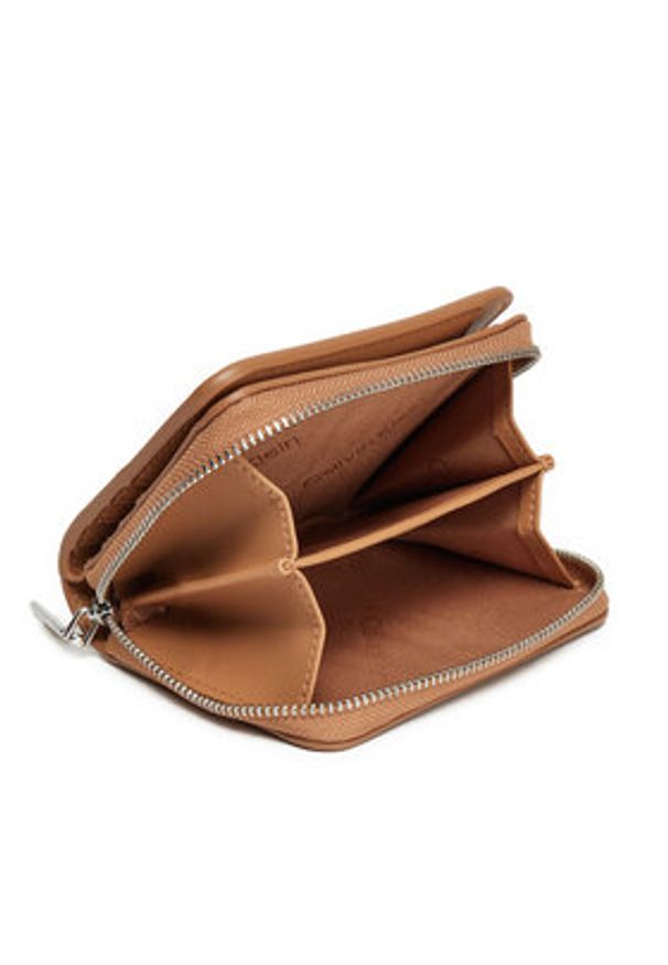 Calvin Klein Mały Portfel Damski K60K611937 Brązowy. Kolor: brązowy. Materiał: skóra