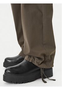 G-Star RAW - G-Star Raw Spodnie cargo D29512-5126 Khaki Loose Fit. Kolor: brązowy. Materiał: bawełna #6