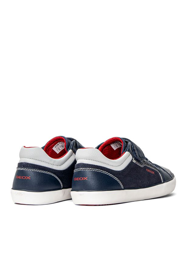 Geox - Sneakersy dziecięce granatowe GEOX J Gisli B. A. Kolor: niebieski. Materiał: materiał. Sport: bieganie
