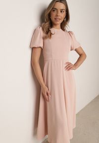 Born2be - Różowa Elegancka Sukienka VICES o Rozkloszowanym Kroju z Krótkim Rękawem Aezith. Okazja: na ślub cywilny, na komunię, na wesele. Kolor: różowy. Długość rękawa: krótki rękaw. Typ sukienki: proste, rozkloszowane. Styl: elegancki #4