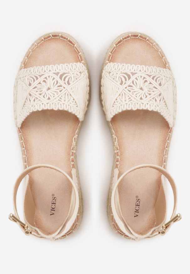 Renee - Beżowe Sandały VICES na Koturnie z Plecionką w Stylu Boho Petrallea. Okazja: na co dzień. Zapięcie: sprzączka. Kolor: beżowy. Sezon: lato. Obcas: na koturnie. Styl: boho