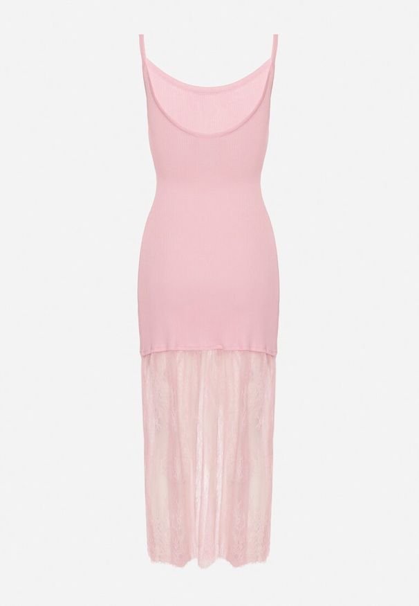 Born2be - Różowa Prążkowana Sukienka Koktajlowa Ozdobiona Koronką Sonalitea. Kolor: różowy. Materiał: prążkowany, koronka. Wzór: aplikacja, koronka. Styl: wizytowy