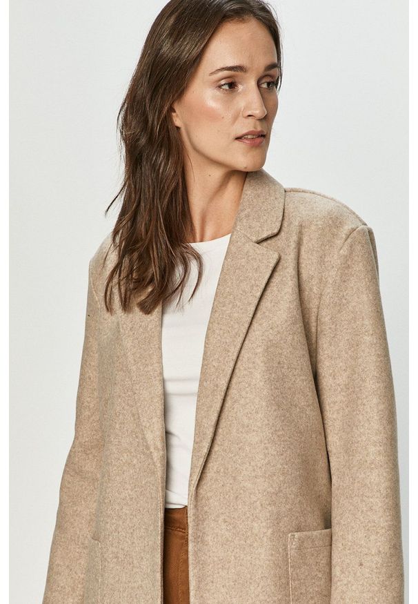 only - Only - Płaszcz. Okazja: na co dzień. Kolor: beżowy. Styl: casual, klasyczny