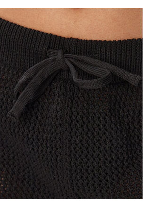 Adidas - adidas Szorty materiałowe Knitted Crochet KC6478 Czarny Regular Fit. Kolor: czarny. Materiał: syntetyk