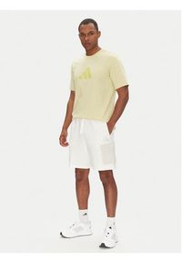 Adidas - adidas Szorty sportowe ALL SZN French Terry Colorblock JN9483 Biały Regular Fit. Kolor: biały. Materiał: bawełna. Styl: sportowy