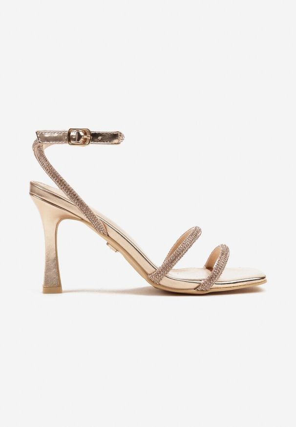 Renee - Szampańskie Sandały Vices z Cyrkoniowymi Paskami Eralissea. Okazja: na randkę, na ślub cywilny, na wesele. Zapięcie: pasek. Kolor: złoty. Sezon: lato. Obcas: na szpilce. Styl: glamour
