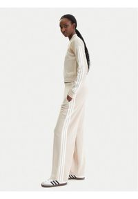 Adidas - adidas Dres Teamsport KB8181 Beżowy Regular Fit. Kolor: beżowy. Materiał: bawełna #1