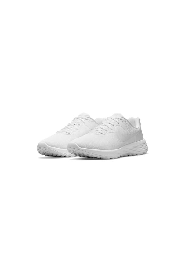 Buty do biegania męskie Nike Revolution 6 NN. Okazja: na co dzień. Kolor: biały. Materiał: materiał, syntetyk, tkanina. Model: Nike Revolution. Sport: bieganie