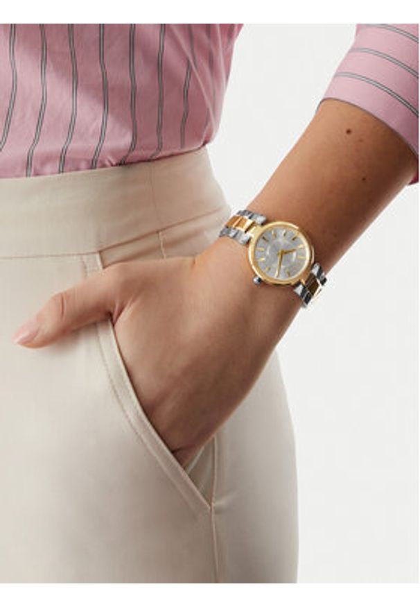 Armani Exchange Zegarek Audelle AX4406 Srebrny. Kolor: srebrny