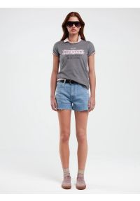 Big-Star - Szorty damskie jeansowe z surowym wykoŅczeniem z kolekcji Authentic niebieskie Authentic Girl 284. Okazja: na co dzień. Stan: podwyższony. Kolor: niebieski. Materiał: jeans. Sezon: lato. Styl: klasyczny, elegancki, casual #4