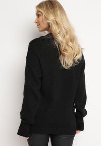Born2be - Czarny Klasyczny Sweter z Wełną Wykończony Ściągaczami Susa. Kolor: czarny. Materiał: wełna. Styl: klasyczny #3