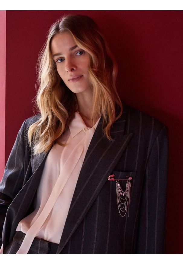 Reserved - Jedwabna koszula z wiązaniem - złamana biel. Materiał: jedwab