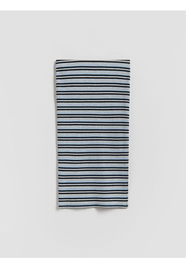 Reserved - Długa spódnica w paski - wielobarwny. Materiał: dzianina, wiskoza. Wzór: paski. Typ sukienki: proste. Długość: maxi