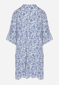 Born2be - Biało-Niebieska Bawełniana Sukienka w Kwiaty o Rozkloszowanym Kroju Jenaleira. Okazja: na co dzień. Typ kołnierza: dekolt w serek. Kolor: biały. Materiał: bawełna. Długość rękawa: krótki rękaw. Wzór: kwiaty. Styl: casual, klasyczny #5