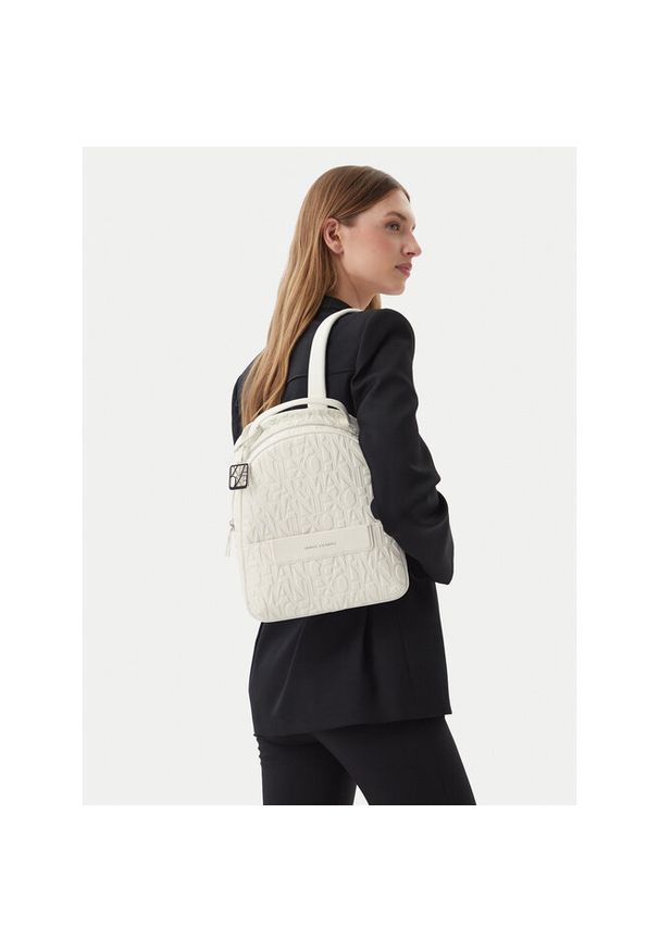 Plecak Armani Exchange. Kolor: kremowy