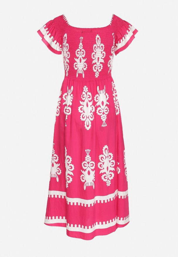 Born2be - Różowa Wiskozowa Sukienka w Ornamentalne Wzory o Rozkloszowanym Kroju Divessa. Kolor: różowy. Materiał: wiskoza. Długość rękawa: krótki rękaw. Typ sukienki: proste