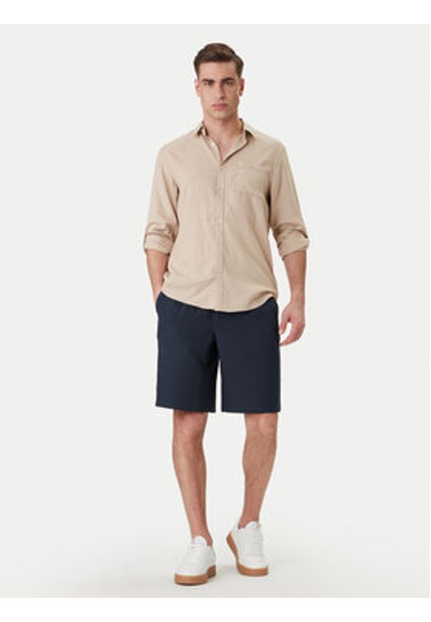 Guess Koszula F6GH06 WG3L0 Beżowy Regular Fit. Kolor: beżowy. Materiał: wiskoza