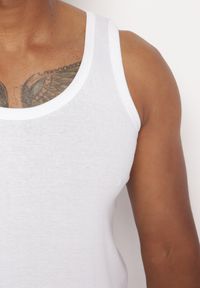 Born2be - Biała Klasyczna Koszulka Bez Rękawów Tank Top Clecotia. Kolor: biały. Długość rękawa: bez rękawów #5