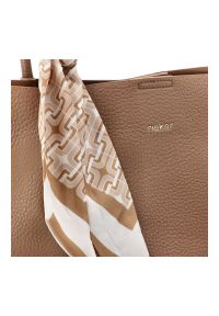 Torebka damska Rieker, ze skóry ekologicznej o prostej eleganckiej formie z ozdobną apaszką przy uchwycie wygodna do noszenia w dłoni i na ramieniu,. Kolor: brązowy. Materiał: skórzane. Styl: elegancki. Rodzaj torebki: na ramię #2