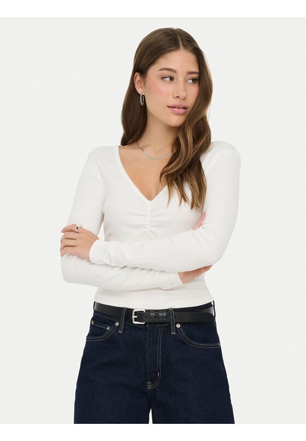 only - ONLY Bluzka Betty 15365756 Biały Standard Fit. Kolor: biały. Materiał: bawełna