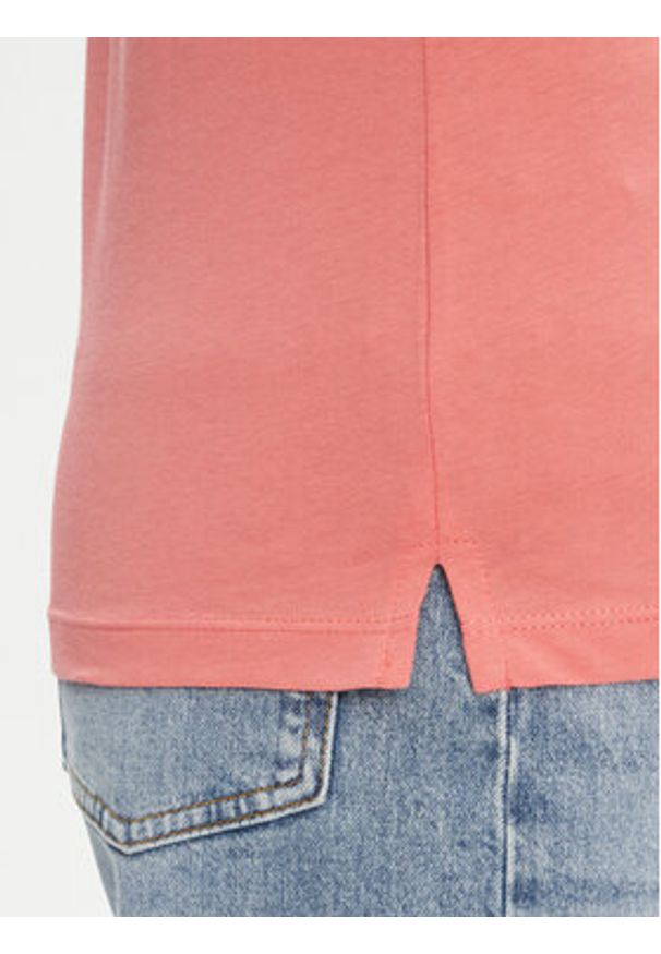 Guess T-Shirt W1YI1B I3Z14 Koralowy Regular Fit. Kolor: pomarańczowy. Materiał: bawełna
