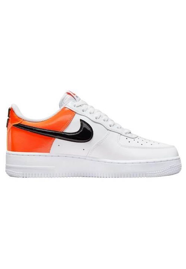 Buty do chodzenia damskie Nike Air Force 1 07 Ess W. Zapięcie: sznurówki. Kolor: żółty, pomarańczowy, wielokolorowy. Materiał: guma, skóra, tkanina. Szerokość cholewki: normalna. Model: Nike Air Force. Sport: turystyka piesza