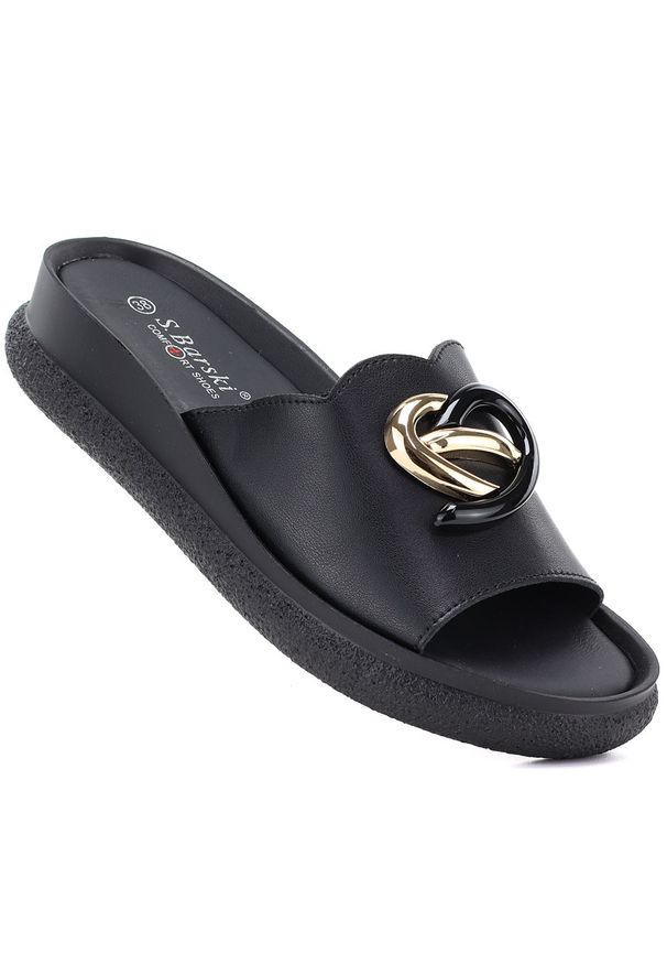 Skórzane klapki damskie na koturnie czarne S.Barski KV61-6046. Kolor: czarny. Materiał: skóra. Wzór: aplikacja. Obcas: na koturnie