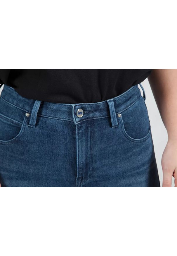 Lee - LEE SCARLETT DAMSKIE SPODNIE JEANSOWE JEANSY BLUE LUX L30LETLS 112106492