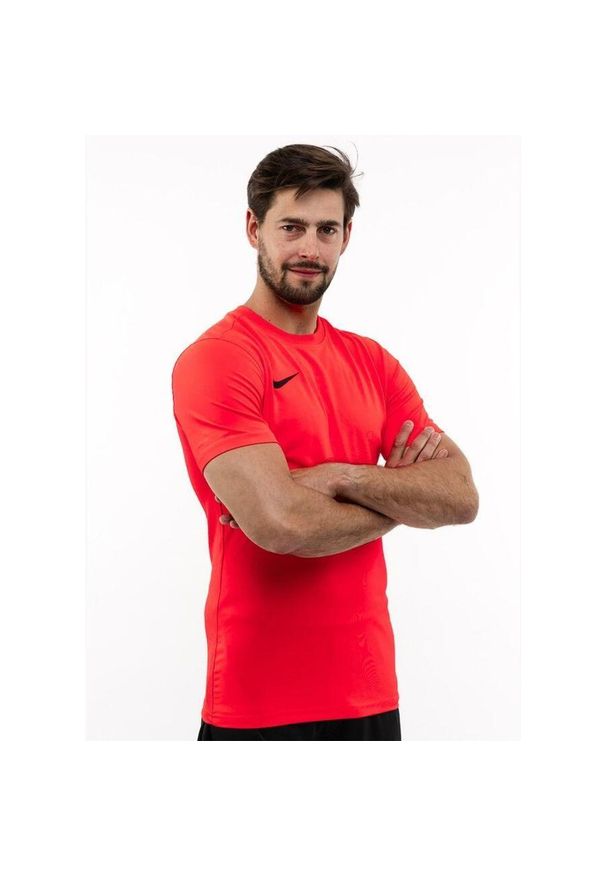 Koszulka sportowa męska Nike Park Vii. Kolor: czerwony. Długość rękawa: krótki rękaw. Długość: krótkie. Sport: piłka nożna